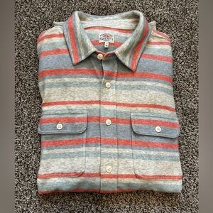 Men’s Faherty large striped long sleeve button down shirt